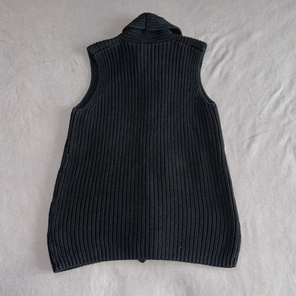 Black Cardigan Vest Knit - GAP - Women’s Small - Picture 3 of 4